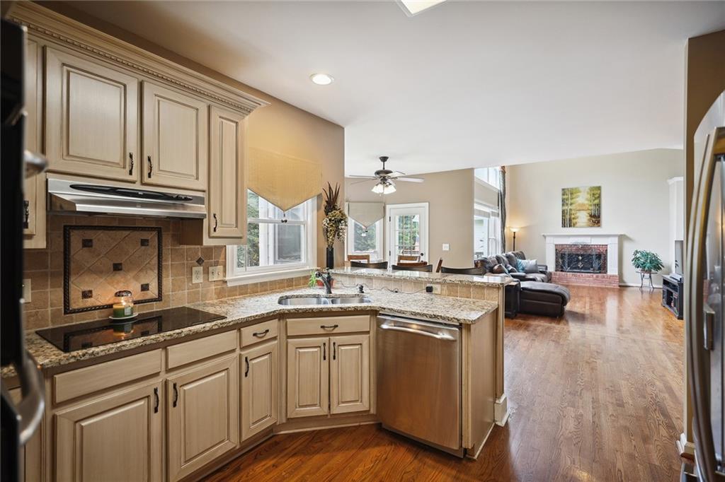 2401 Wood Creek Court