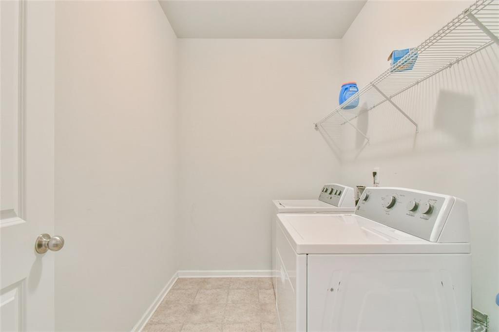 385 LANCE VIEW Lane