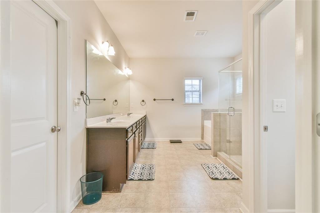 385 LANCE VIEW Lane