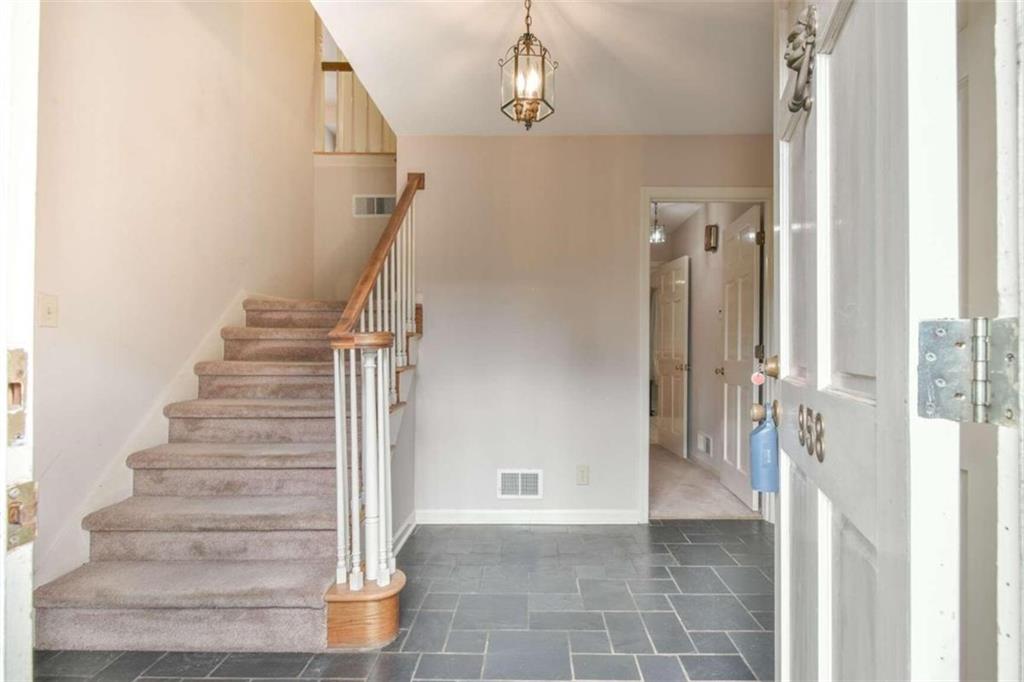 958 Abingdon Court