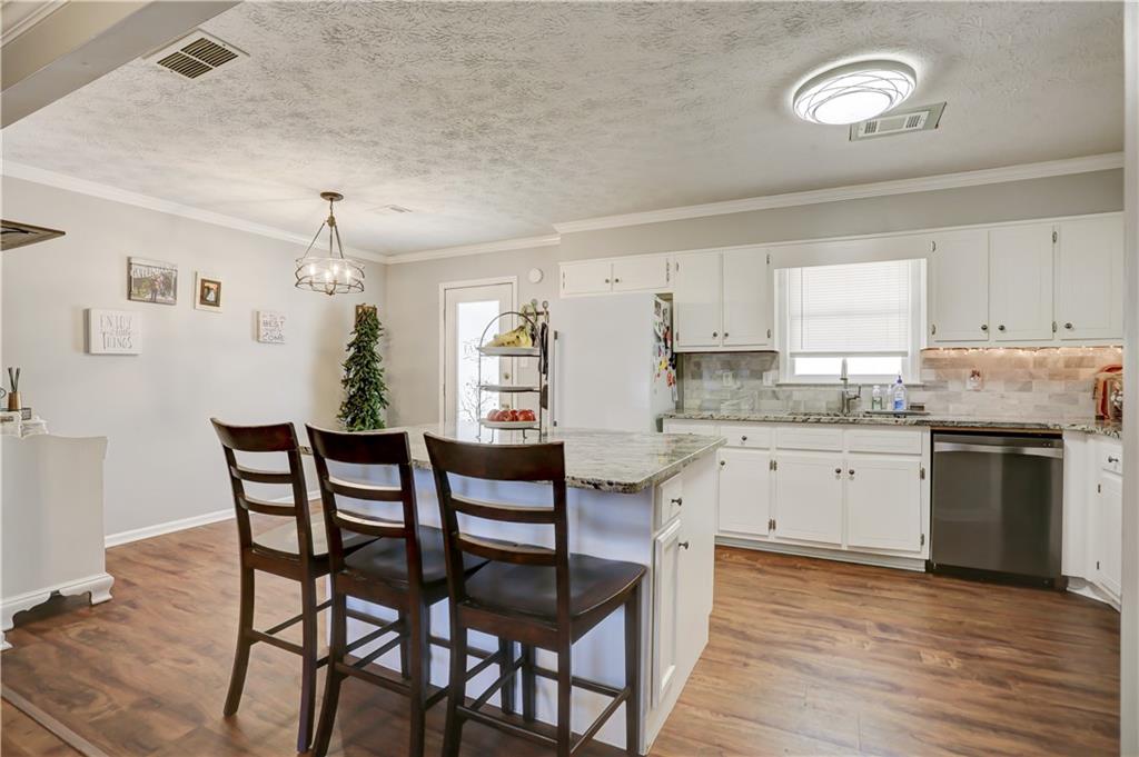 1682 Bennett Road