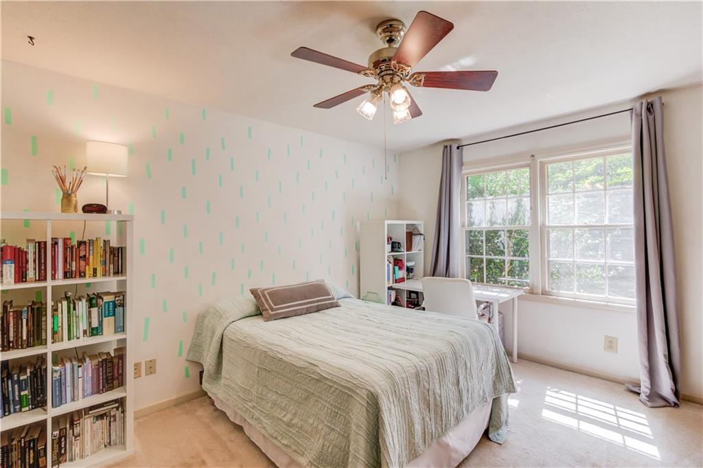 4412 White Oak Drive