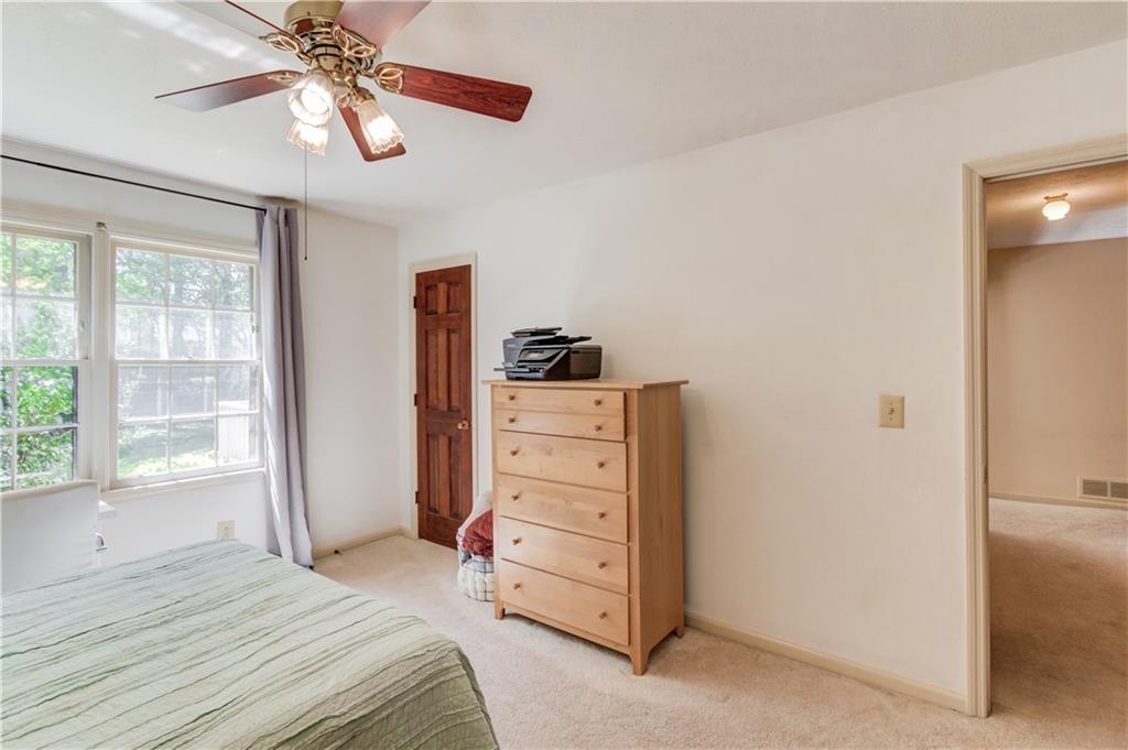 4412 White Oak Drive