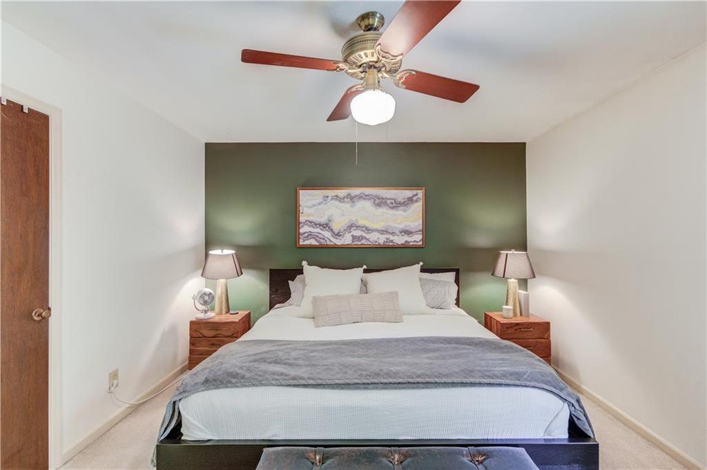 4412 White Oak Drive