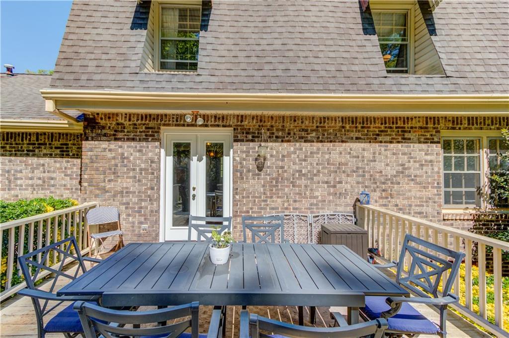 4412 White Oak Drive