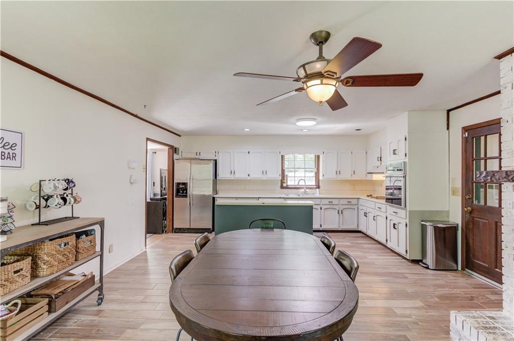 4412 White Oak Drive