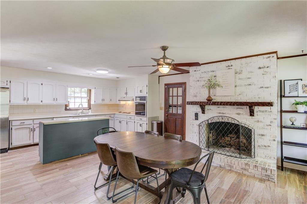 4412 White Oak Drive