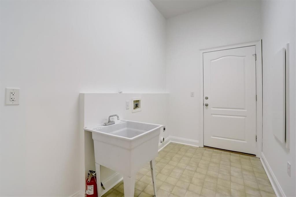 5984 Nachoochee Trail