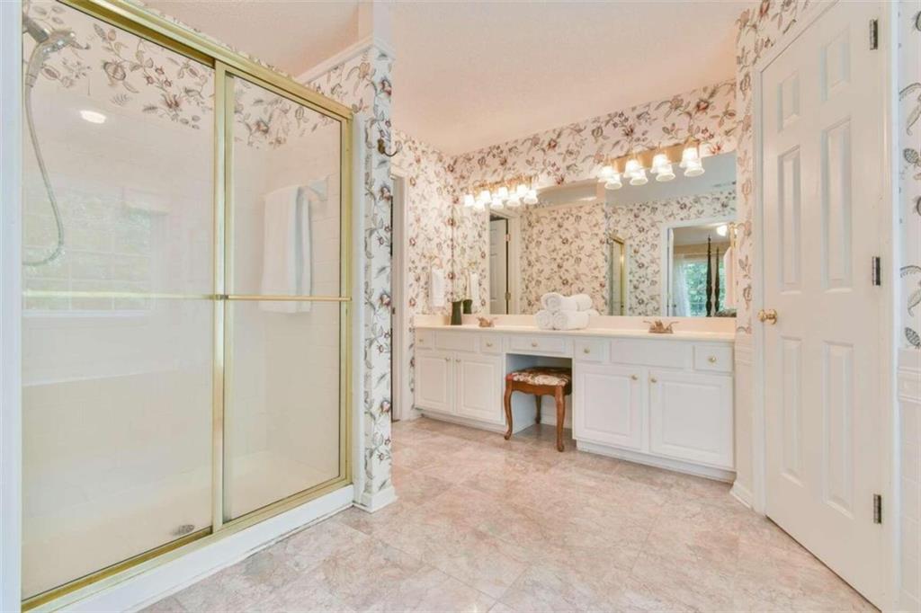 2425 Traywick Chase