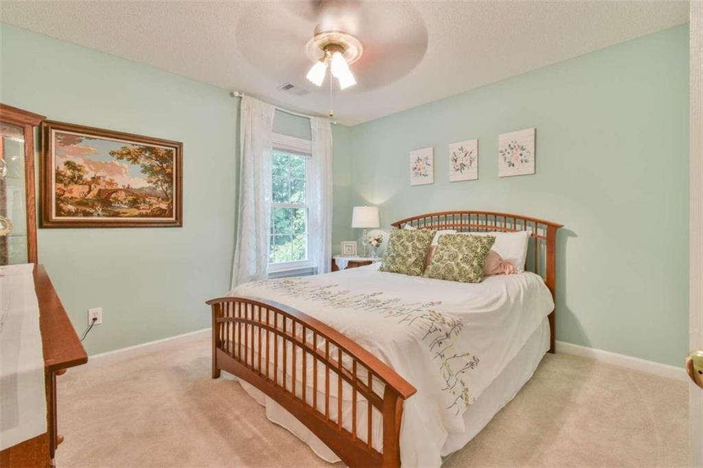2425 Traywick Chase