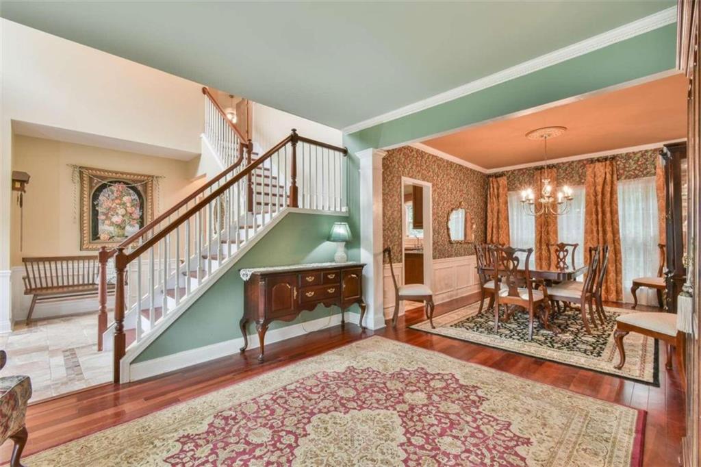 2425 Traywick Chase