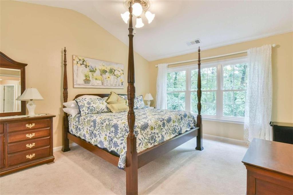 2425 Traywick Chase
