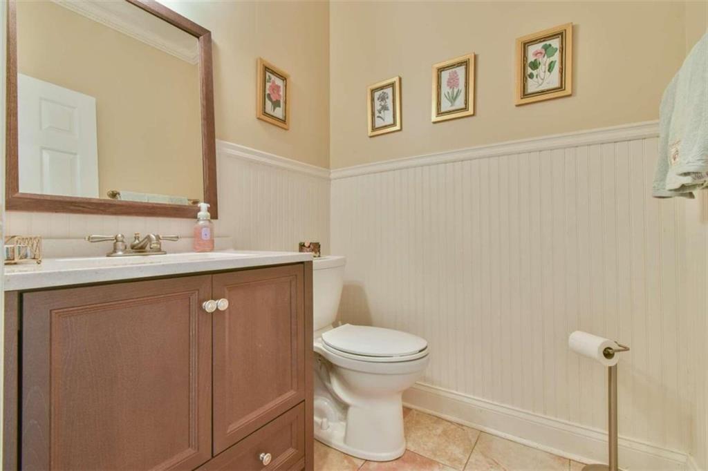 2425 Traywick Chase