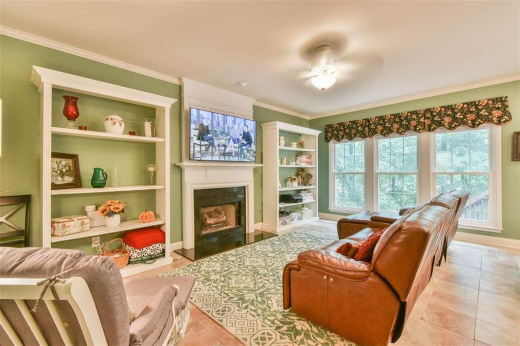 2425 Traywick Chase