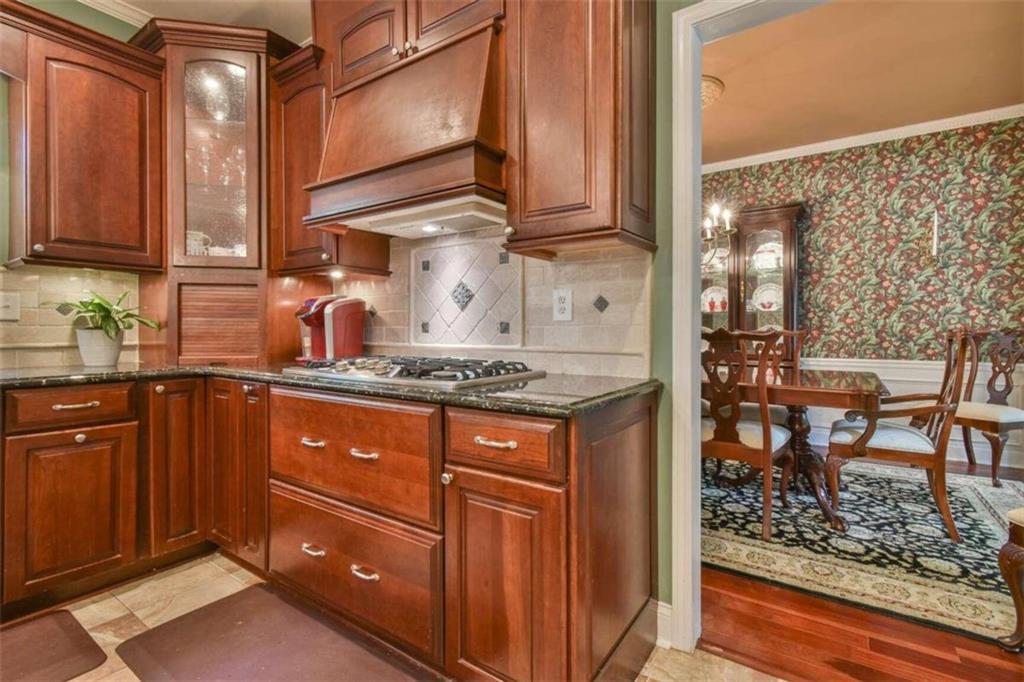 2425 Traywick Chase