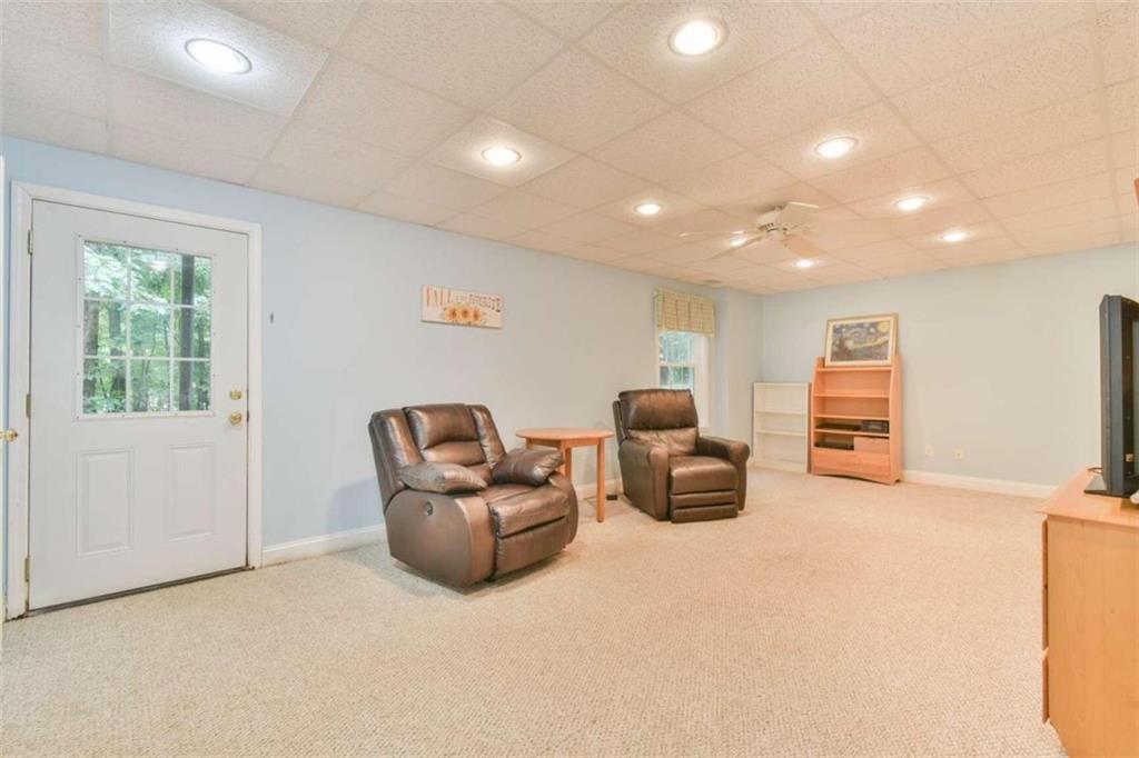 2425 Traywick Chase