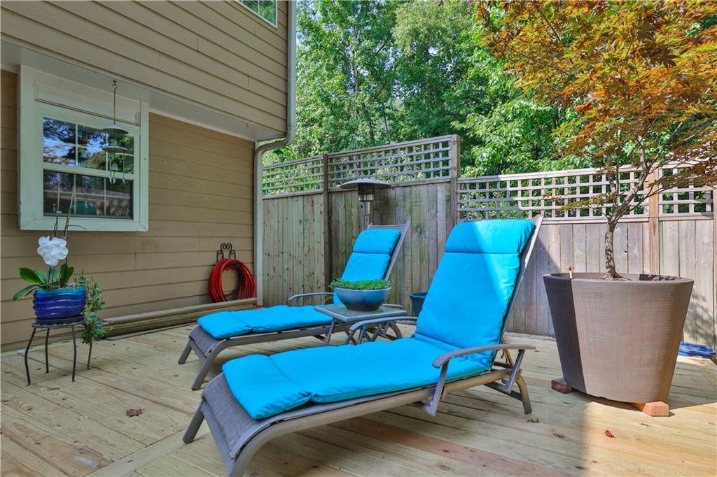 3200 Northcliff Drive
