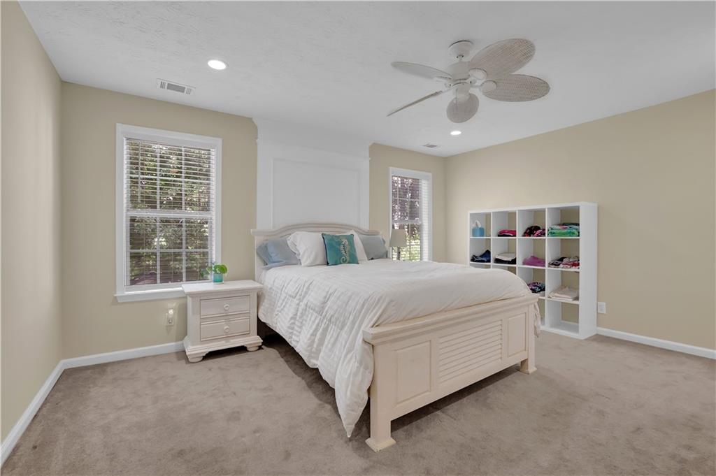 3200 Northcliff Drive