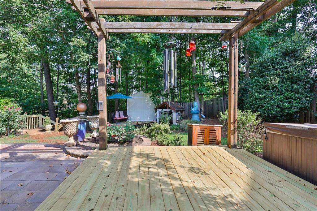 3200 Northcliff Drive