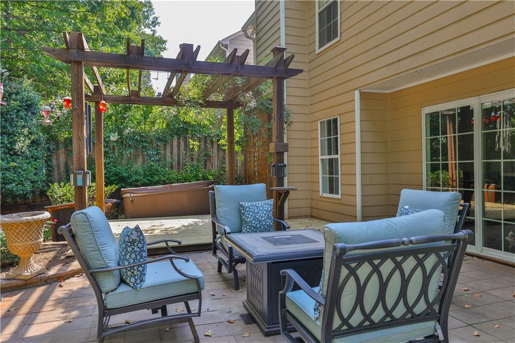 3200 Northcliff Drive