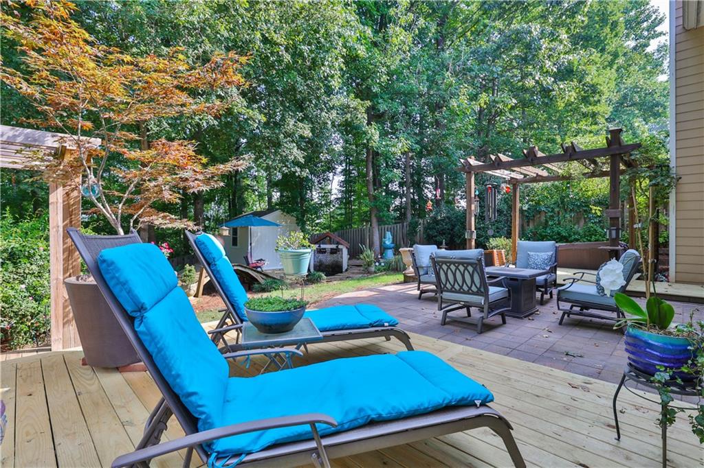 3200 Northcliff Drive