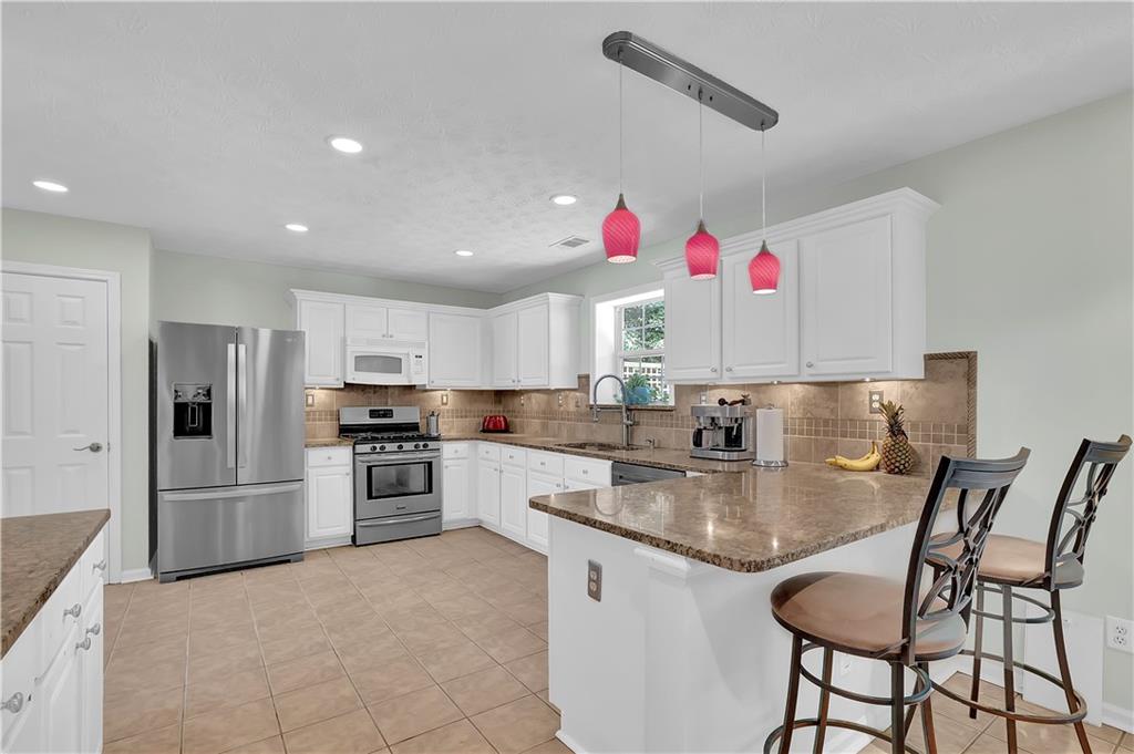 3200 Northcliff Drive
