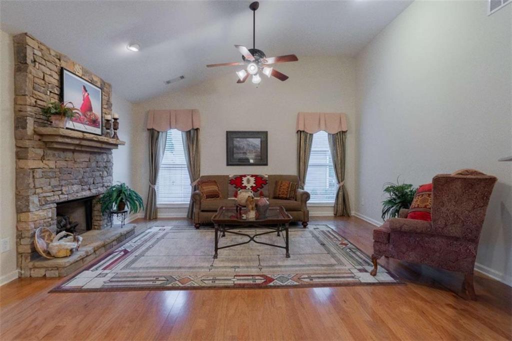645 Talon View Court