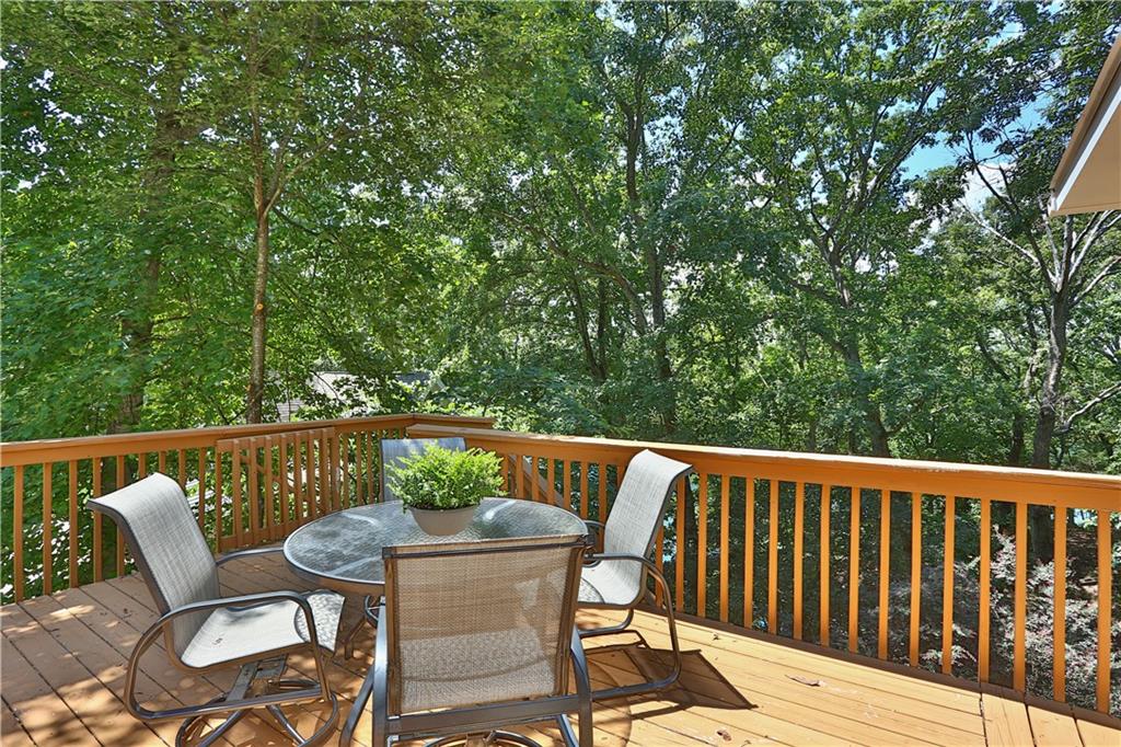 6117 Oak Hill Drive