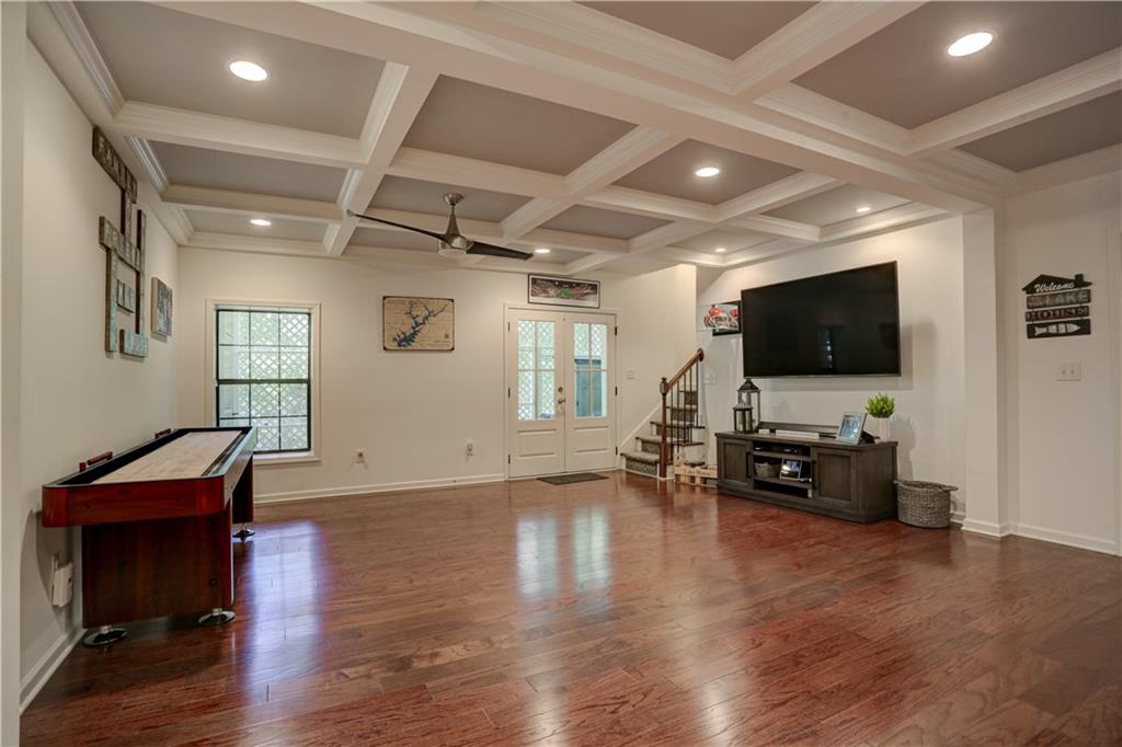 6117 Oak Hill Drive