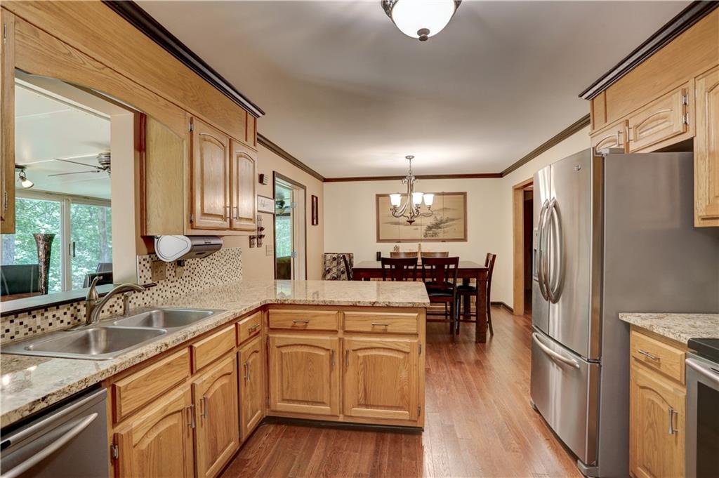 6117 Oak Hill Drive