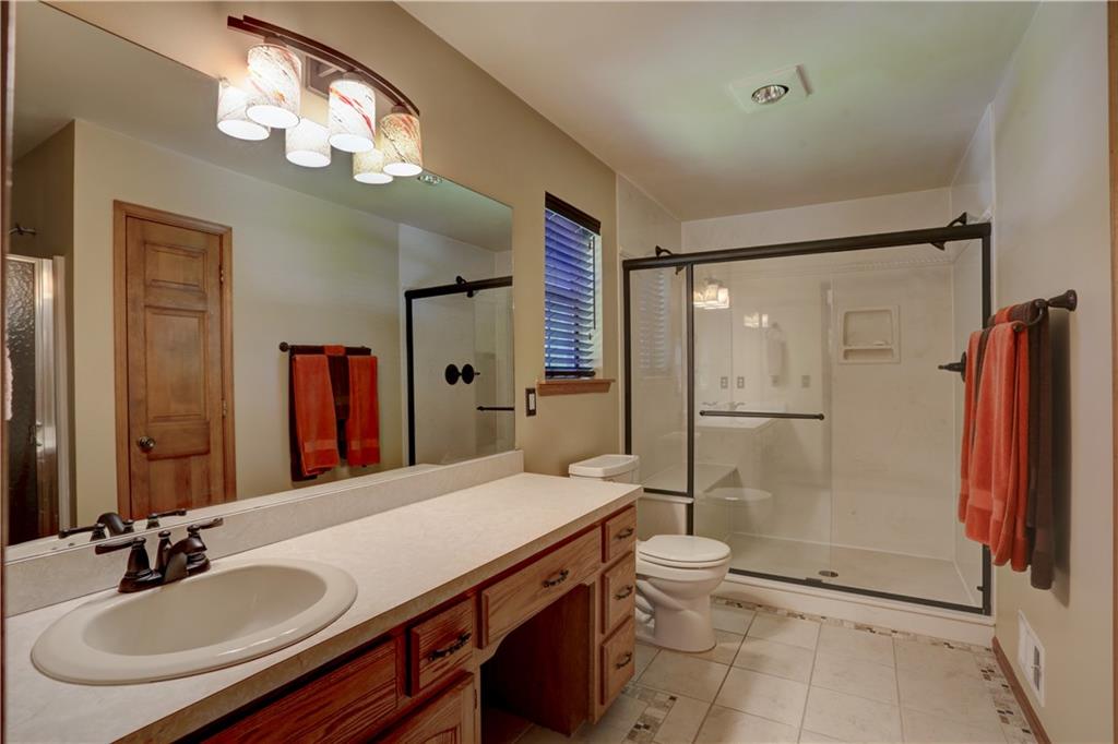 6117 Oak Hill Drive