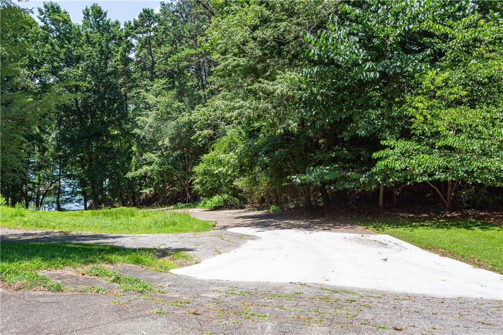 6117 Oak Hill Drive