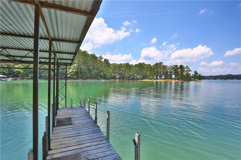 6117 Oak Hill Drive