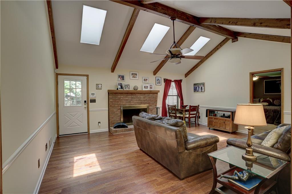 6117 Oak Hill Drive