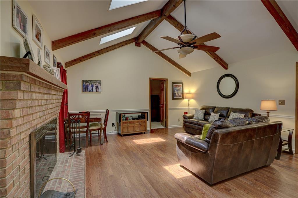 6117 Oak Hill Drive