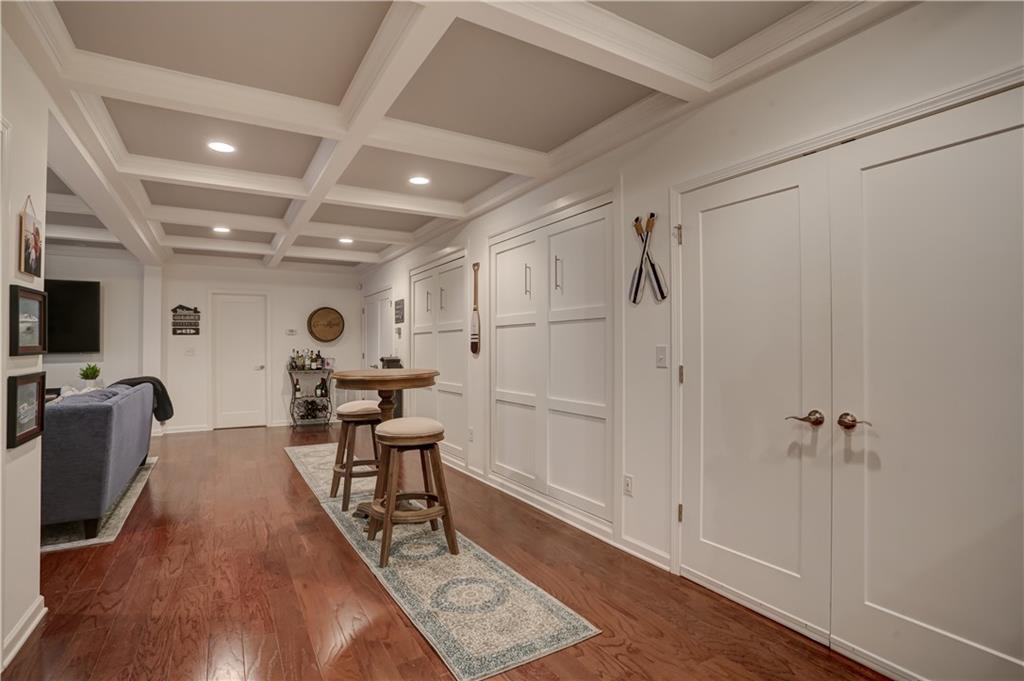 6117 Oak Hill Drive