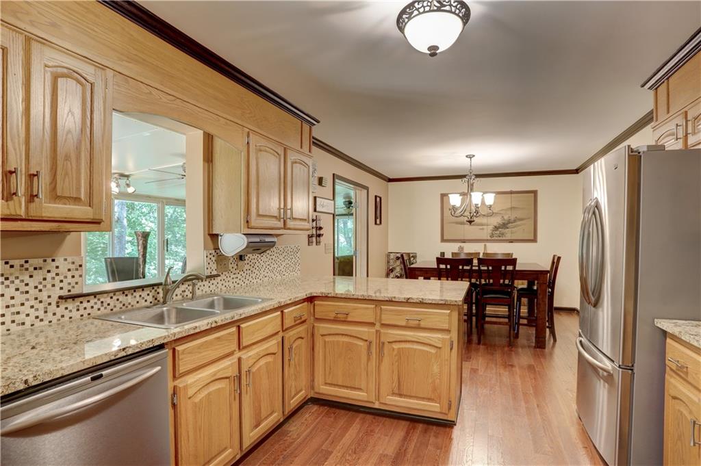 6117 Oak Hill Drive