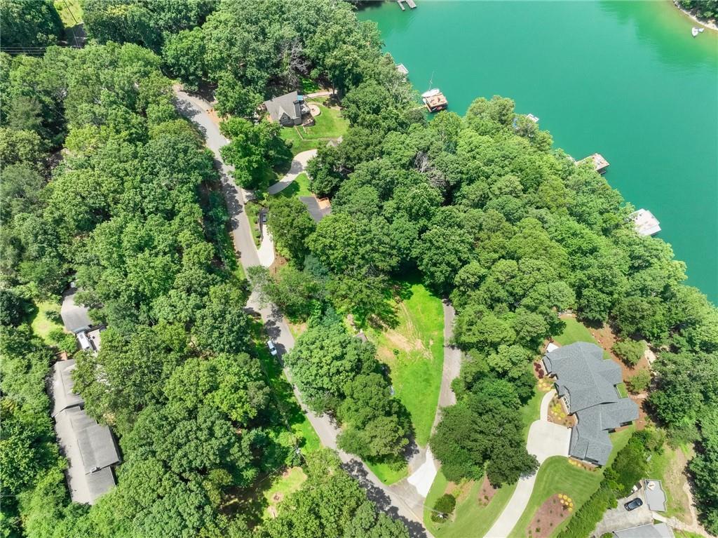 6117 Oak Hill Drive