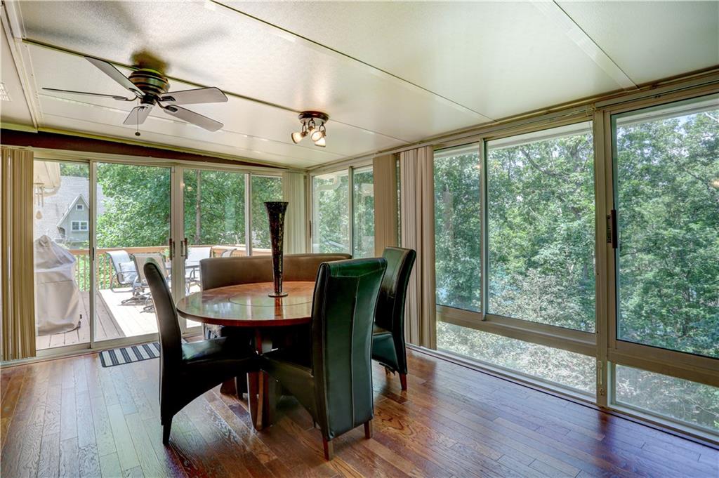 6117 Oak Hill Drive