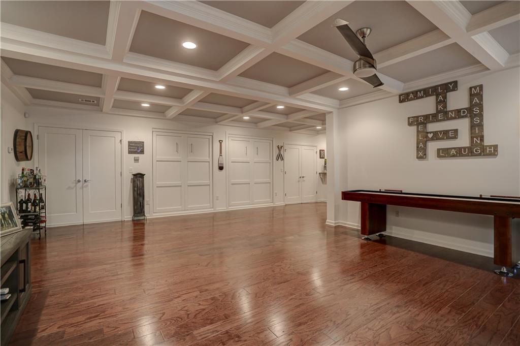 6117 Oak Hill Drive