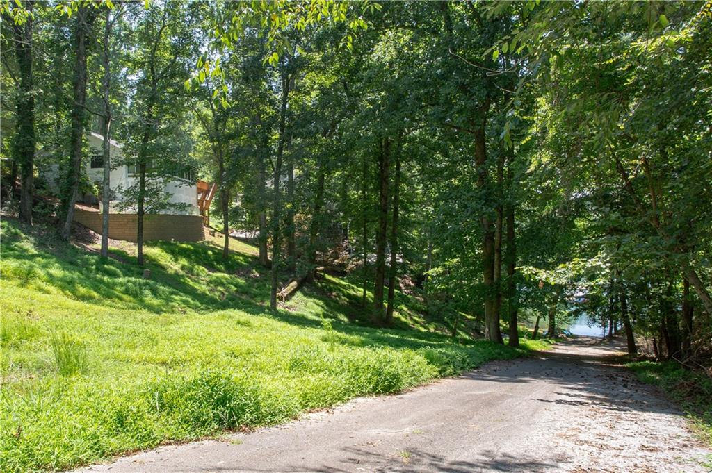 6117 Oak Hill Drive