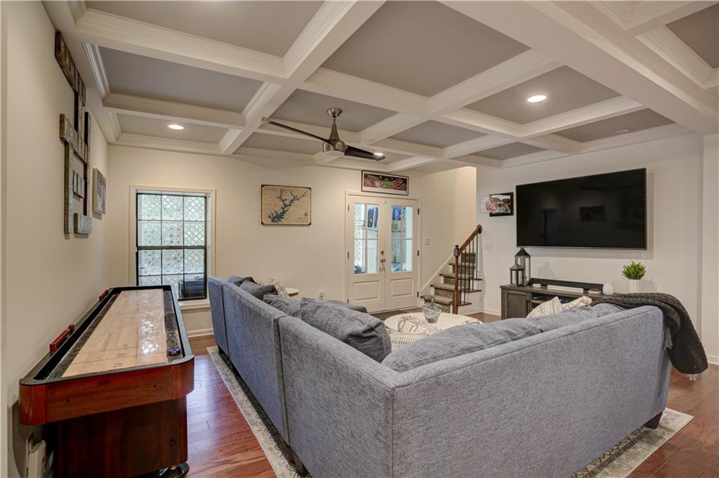 6117 Oak Hill Drive