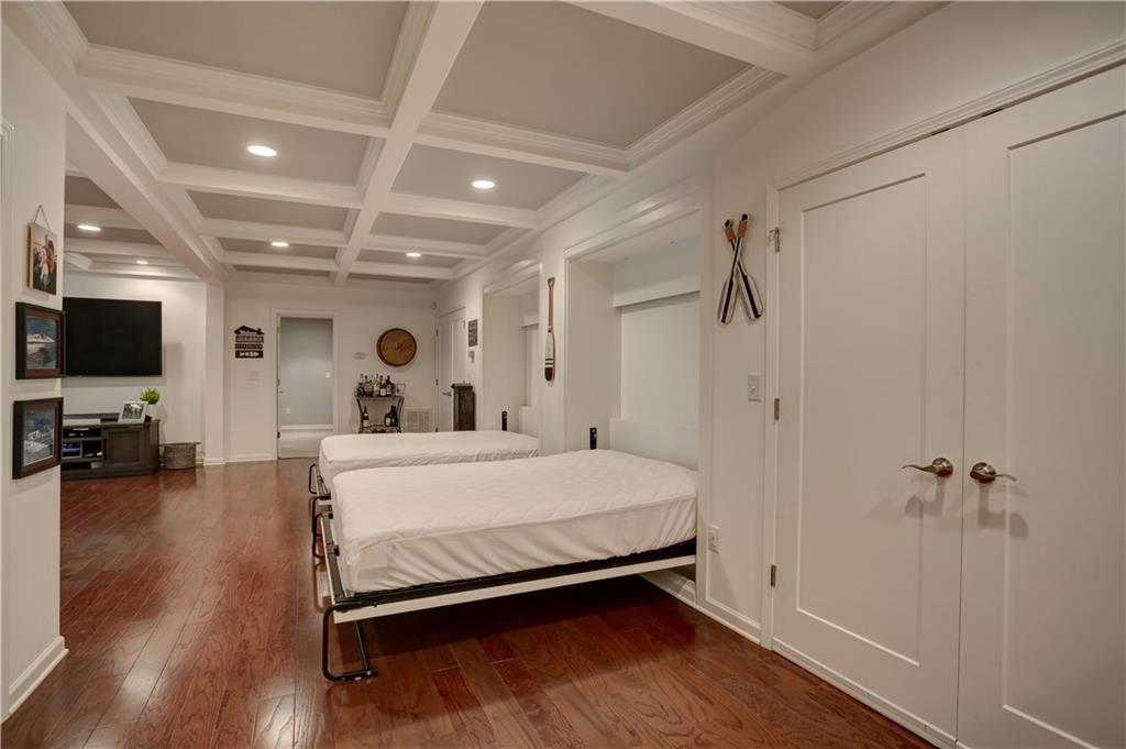 6117 Oak Hill Drive