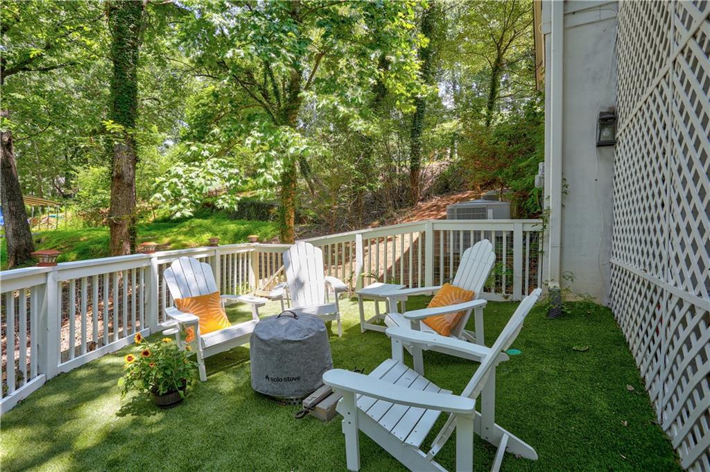 6117 Oak Hill Drive