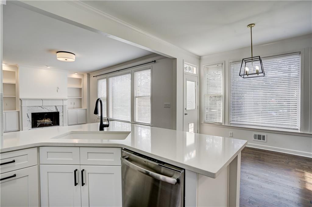 2648 Lake Forest Trail