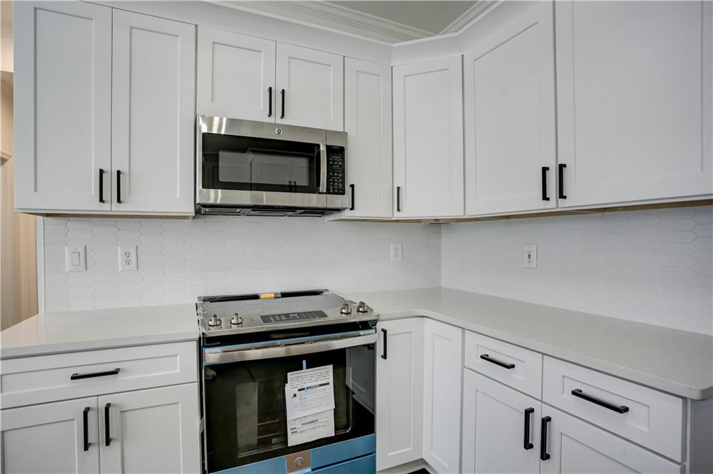 2648 Lake Forest Trail