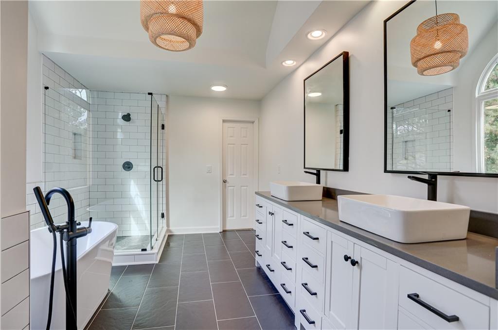 2648 Lake Forest Trail