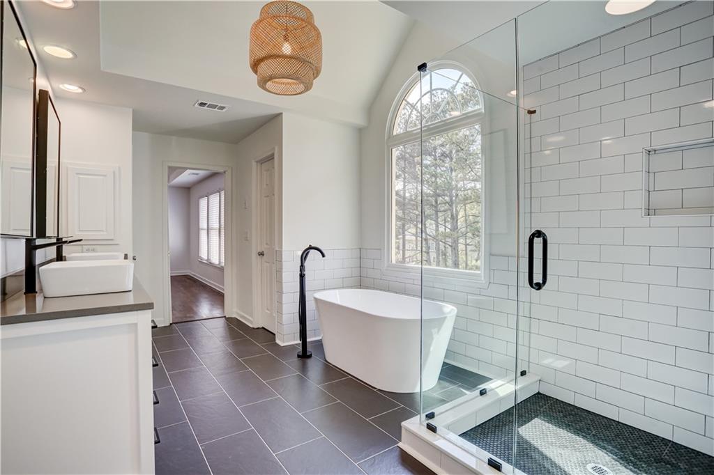 2648 Lake Forest Trail