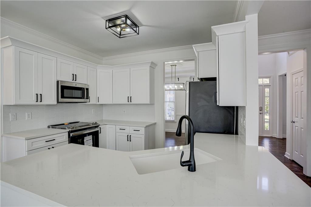 2648 Lake Forest Trail