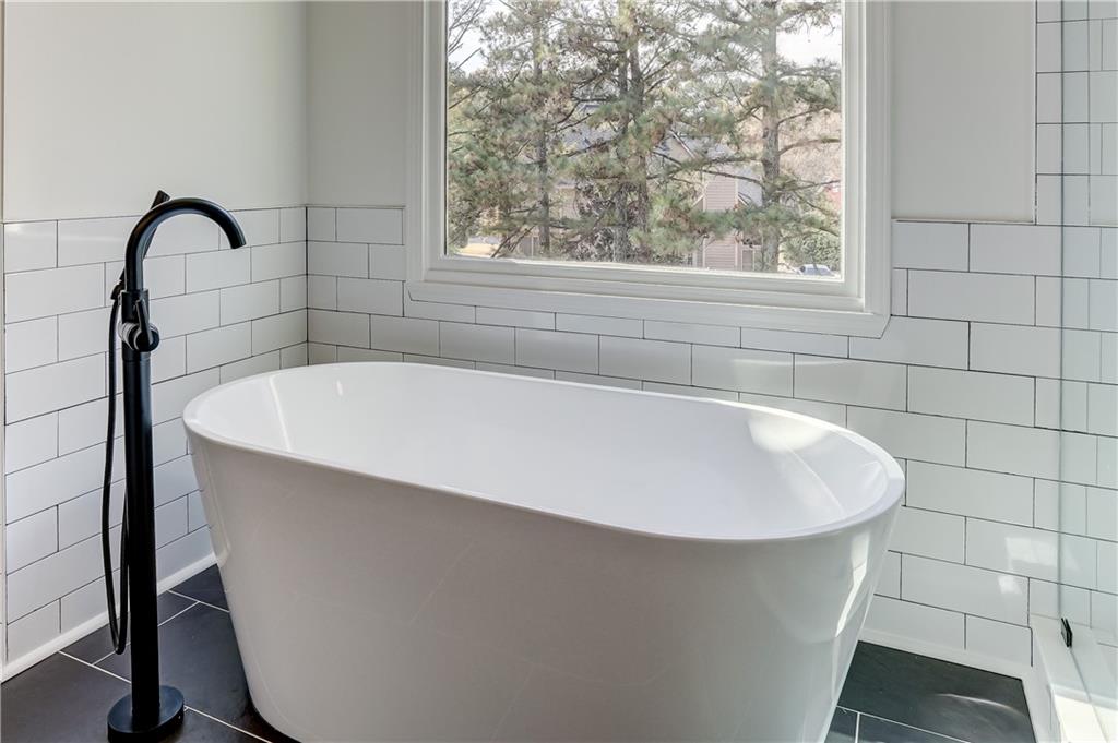 2648 Lake Forest Trail